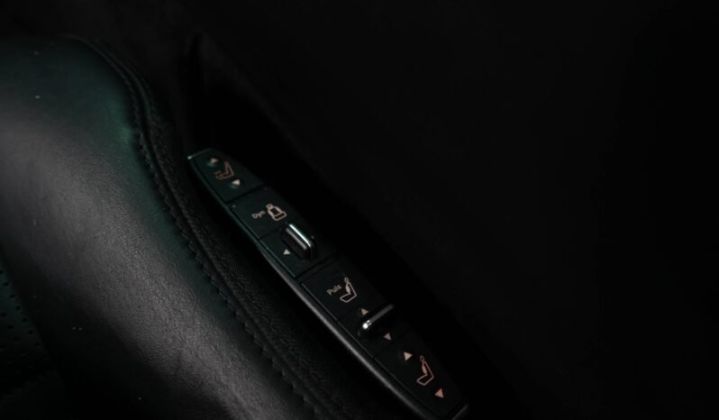 
Mercedes-Benz CLS 63 AMG V8 full									