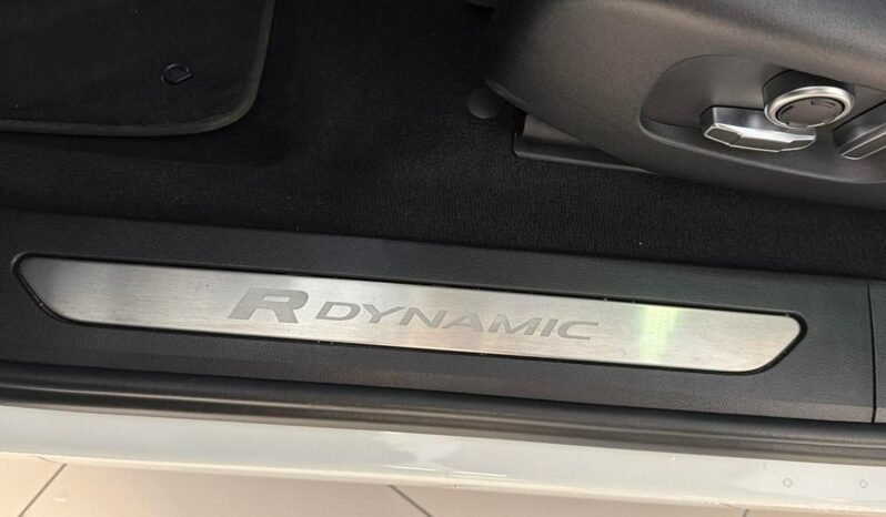 
Land Rover Range Rover Evoque P300e AWD R-Dynamic full									