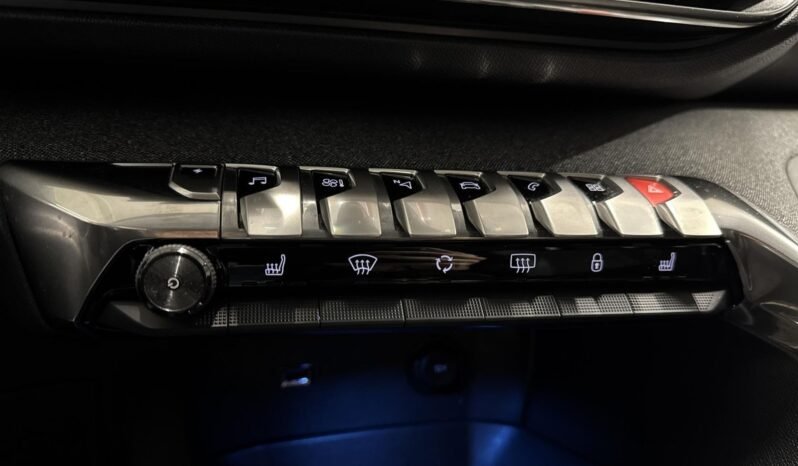 
Peugeot 3008 Allure Hybrid4 – 300 CH full									
