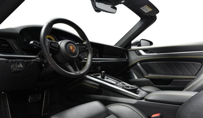 
Porsche 911 Turbo S (992) full									