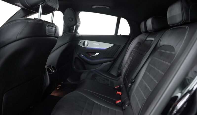 
Mercedes-Benz GLC 300 e 4MATIC AMG Line full									