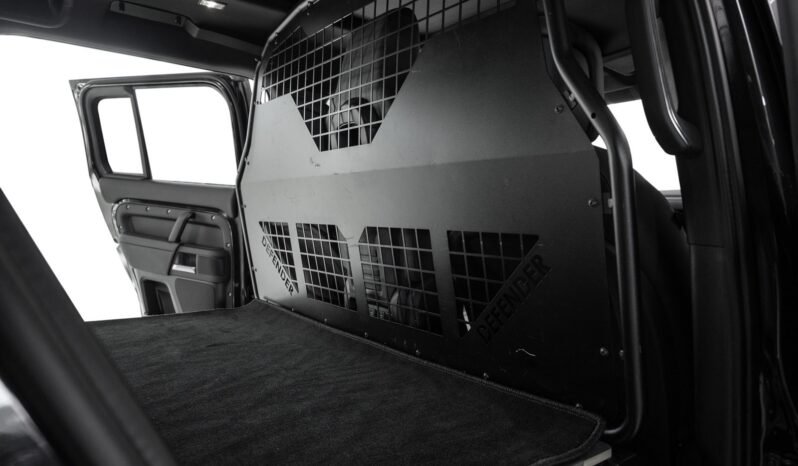 
Land Rover Defender 110 X-Dynamic HSE D300 full									