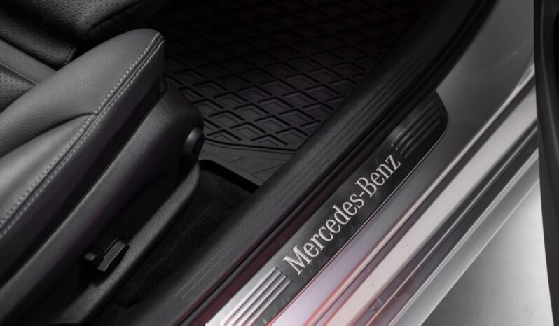 
Mercedes-Benz C 220 d 4MATIC AMG Line full									