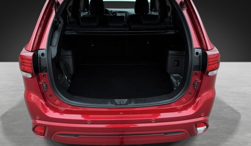 
Mitsubishi Outlander PHEV S-Edition S-AWC full									