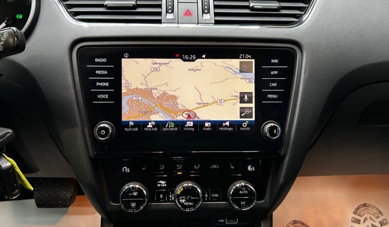 
Škoda Octavia 4×4 full									