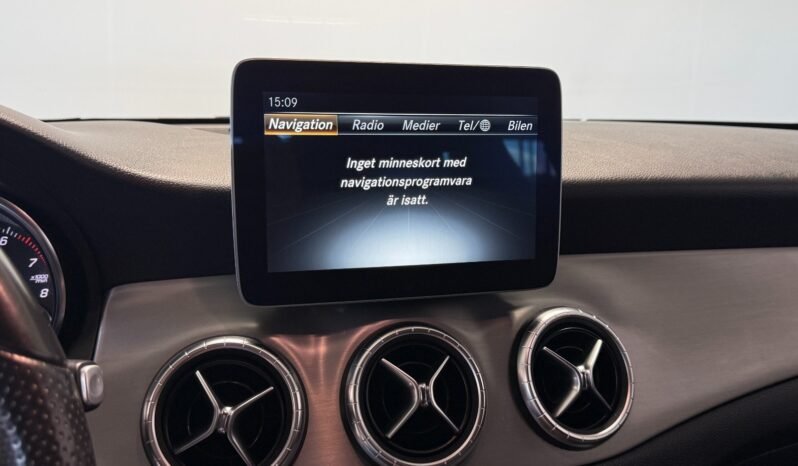 
Mercedes-Benz CLA 180 AMG full									