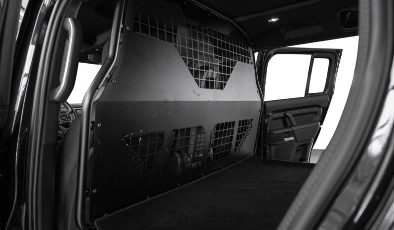 
Land Rover Defender 110 X-Dynamic HSE D300 full									