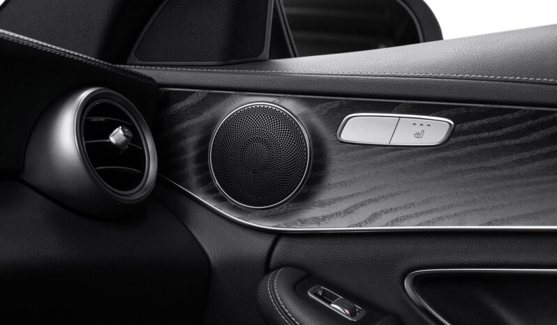 
Mercedes-Benz C 220 d 4MATIC AMG Line full									