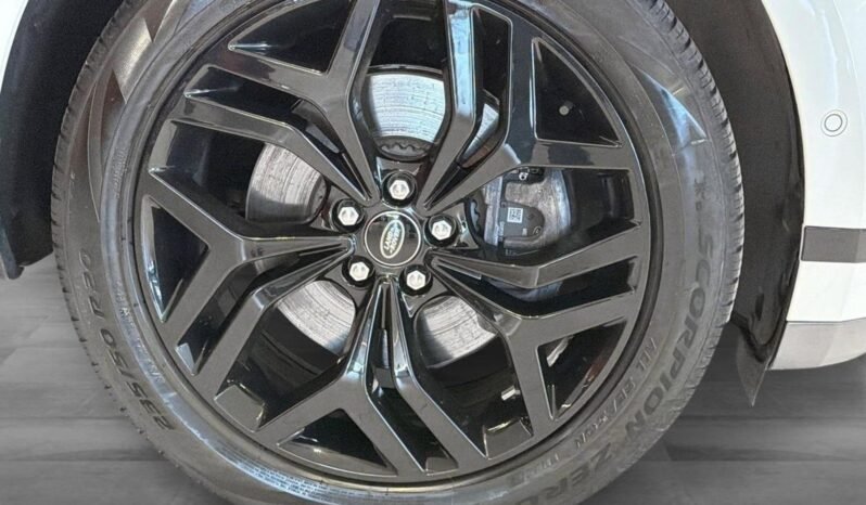 
Land Rover Range Rover Evoque P300e AWD R-Dynamic full									