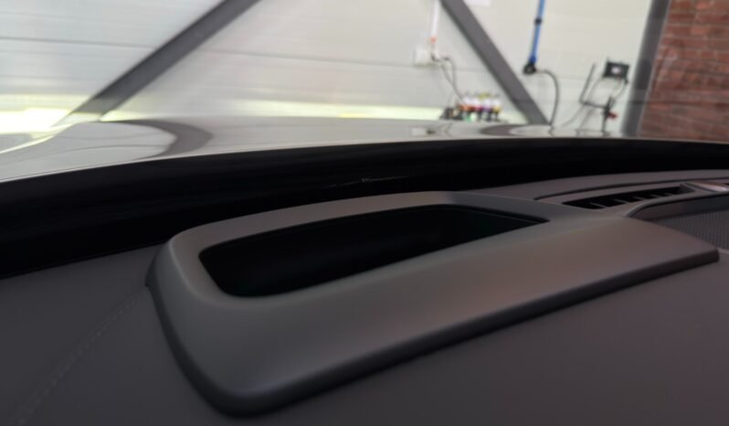 
Volvo XC90 T8 Ultra Dark Luxury full									