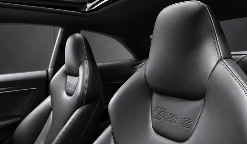 
di RS5 4.2 FSI V8 quattro full									