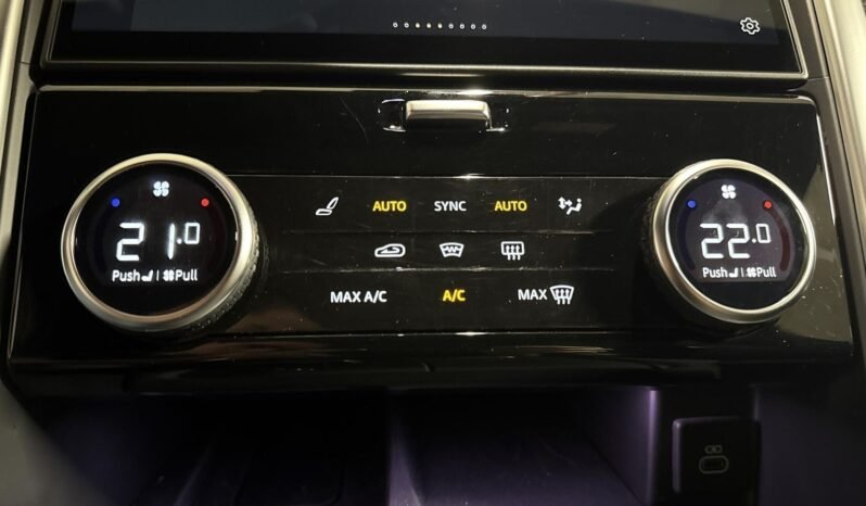 
Land Rover Discovery D300 MHEV full									