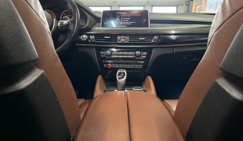 
BMW X6 xDrive30d M Sport full									