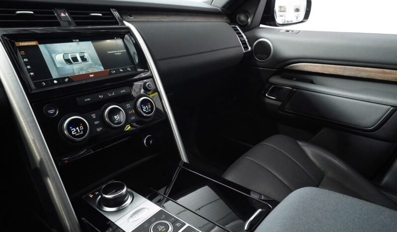 
Land Rover Discovery SDV6 HSE full									