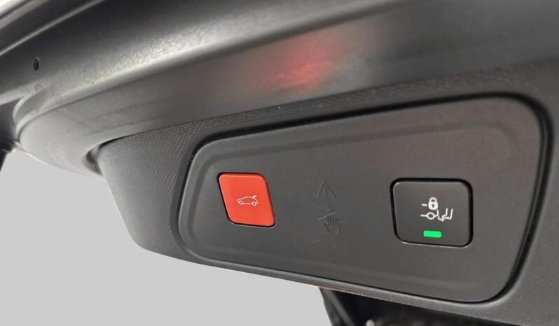 
Peugeot 3008 GT Hybrid4 300 CH full									