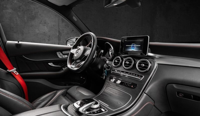 
Mercedes-Benz GLC 43 AMG 4MATIC full									