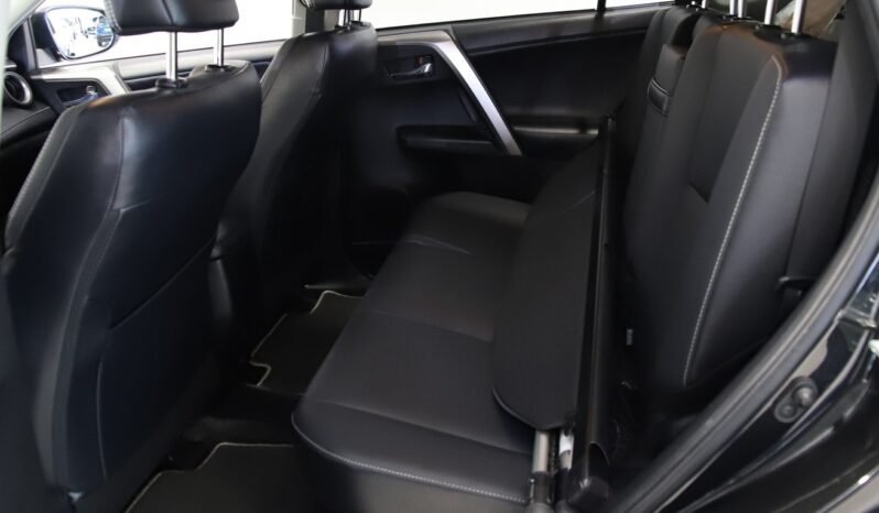 
Toyota RAV4 Hybrid AWD Exclusive full									
