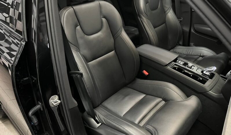 
Volvo XC90 T8 Ultra Dark AWD 7-S full									