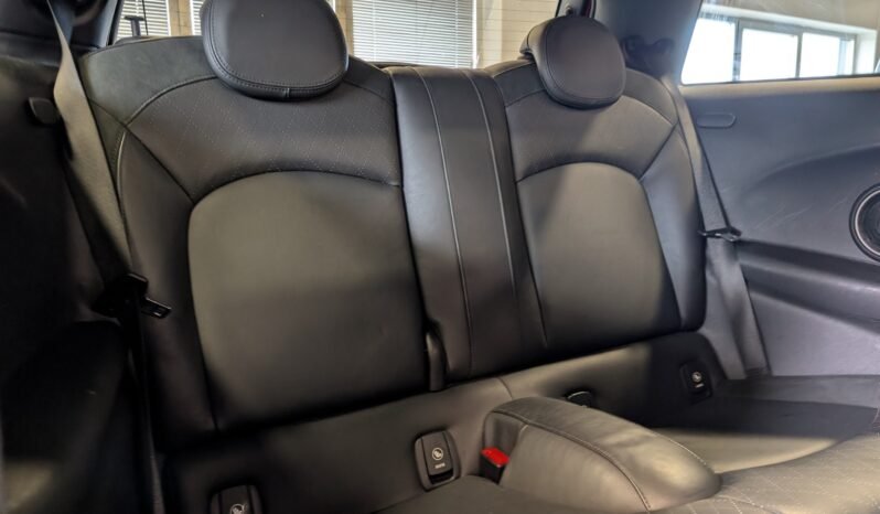
MINI Cooper S 2.0 Turbo full									