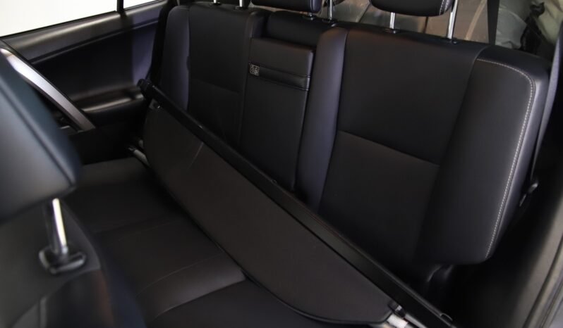 
Toyota RAV4 Hybrid AWD Exclusive full									