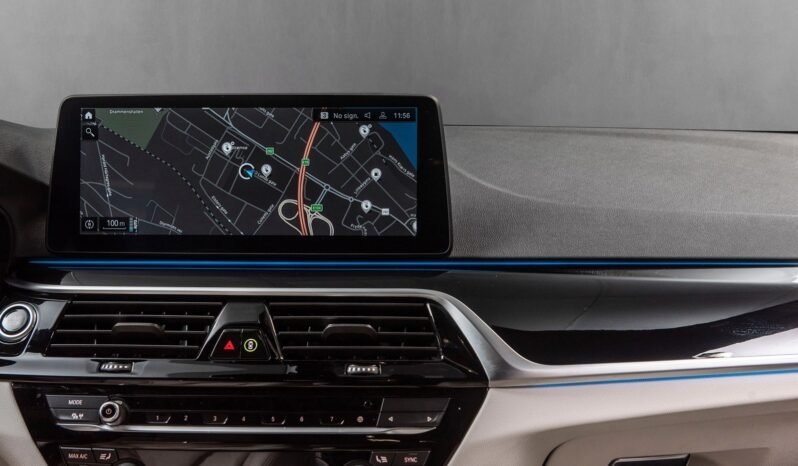 
BMW Série 5 530e xDrive M Sport full									