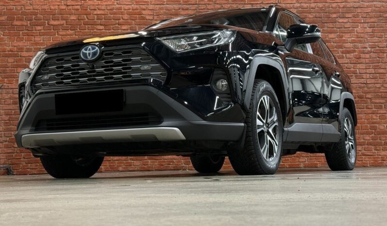 
Toyota RAV4 Executive Hybrid full									