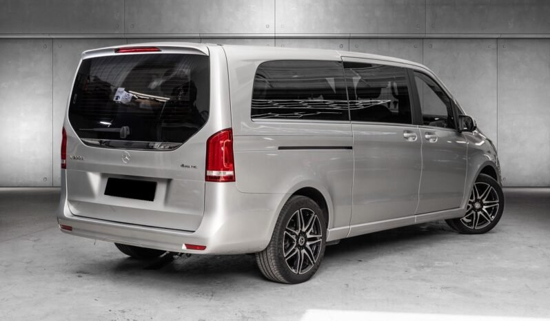 
Mercedes-Benz V300 d 4MATIC full									