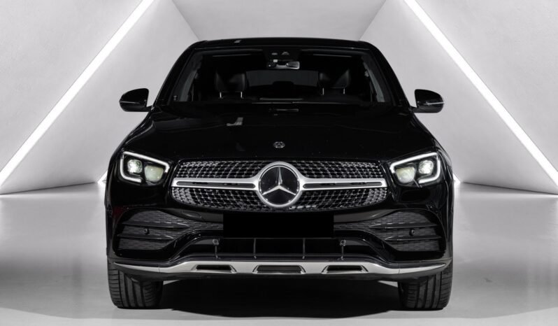 
Mercedes-Benz GLC 300 e 4MATIC AMG Line full									