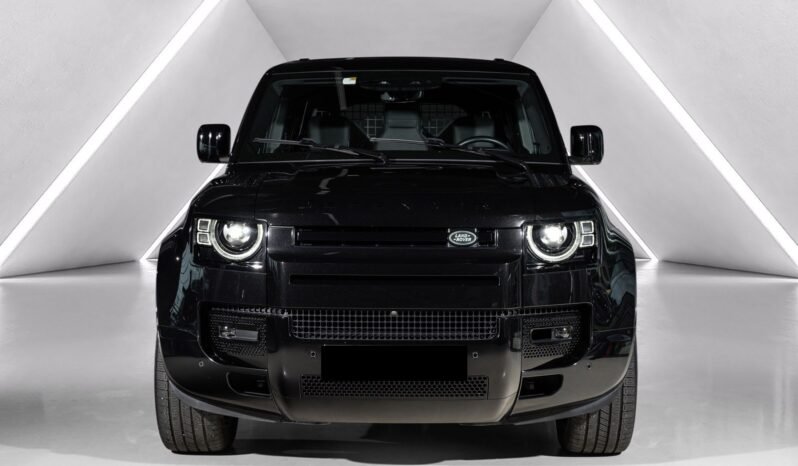 
Land Rover Defender 110 X-Dynamic HSE D300 full									