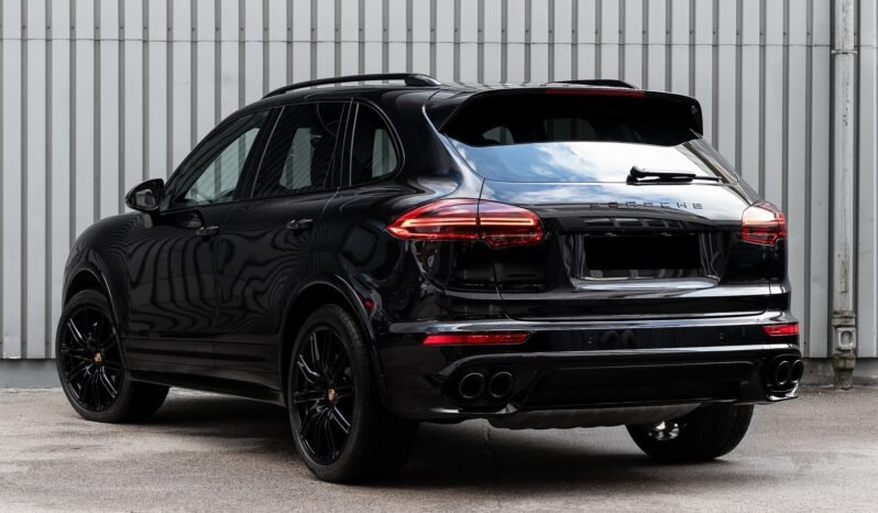 
Porsche Cayenne S 4.2 V8 Diesel 385 ch SportDesign full									