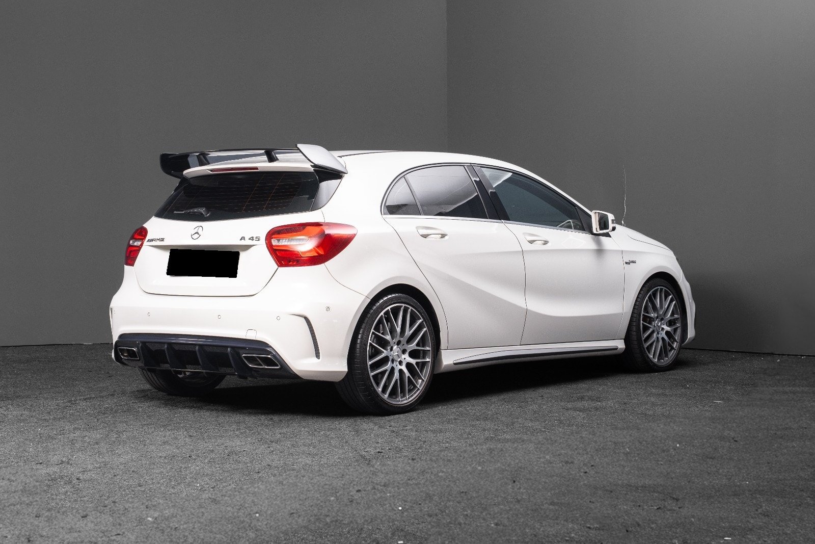 Mercedes-Benz A45 4MATIC AMG – 381 CH