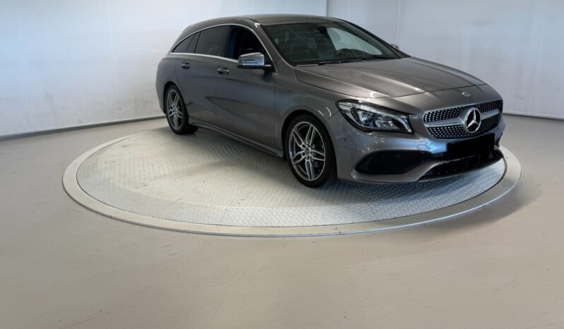 
Mercedes-Benz CLA 180 AMG full									
