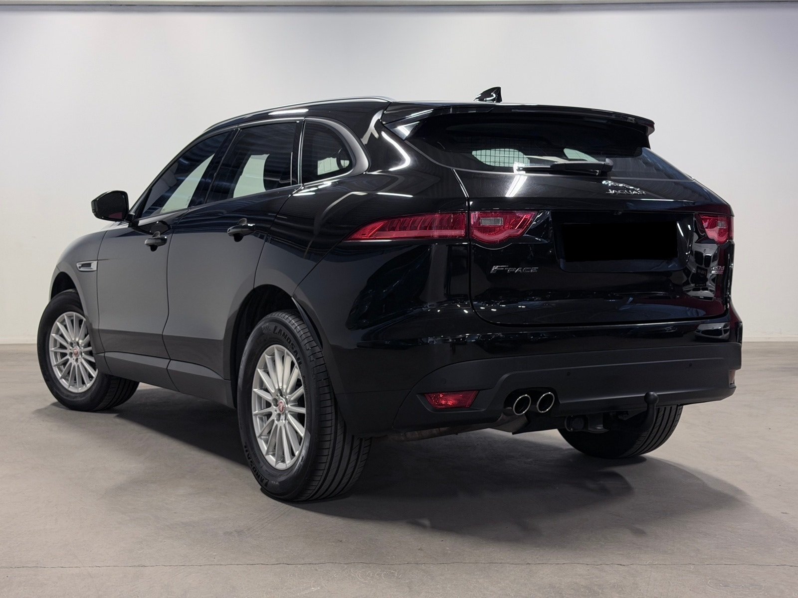 Jaguar F-PACE 2.0d AWD 180 CH Automatique