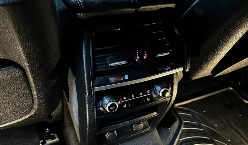 
BMW X6 xDrive30d M Sport full									
