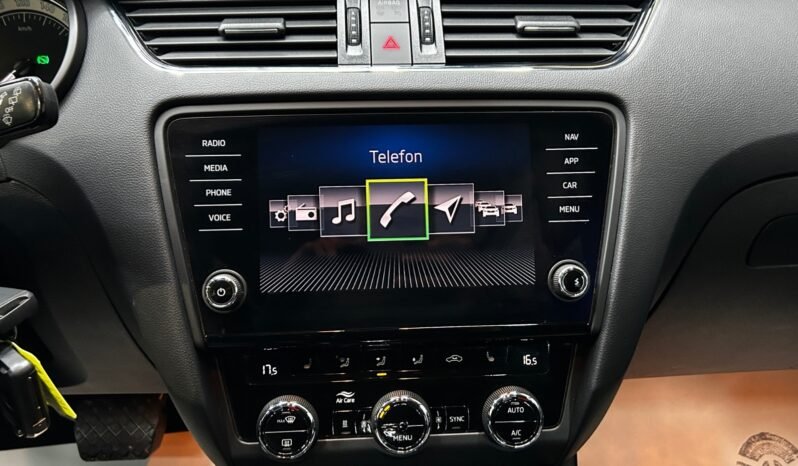
Škoda Octavia 4×4 full									