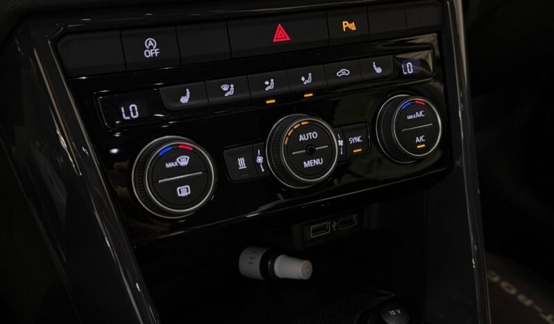 
Volkswagen T-Roc Sport 2.0 TDI 150 CH 4MOTION DSG full									