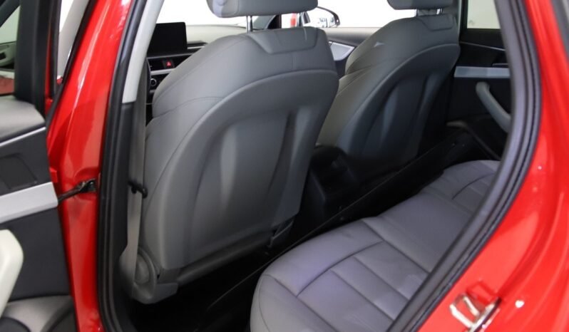 
Audi A4 Avant 1.4 TFSI full									