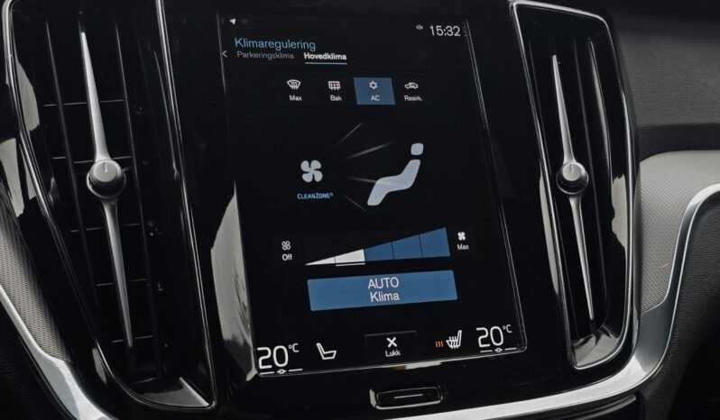 
Volvo V60 340 ch AWD R-Design full									