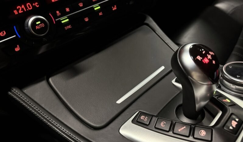
BMW M5 4.4 V8 575 CH full									