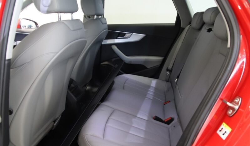 
Audi A4 Avant 1.4 TFSI full									