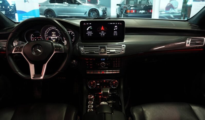 
Mercedes-Benz CLS 63 AMG V8 full									