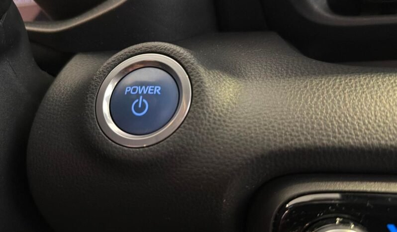 
Toyota Yaris Hybrid Active Tech full									