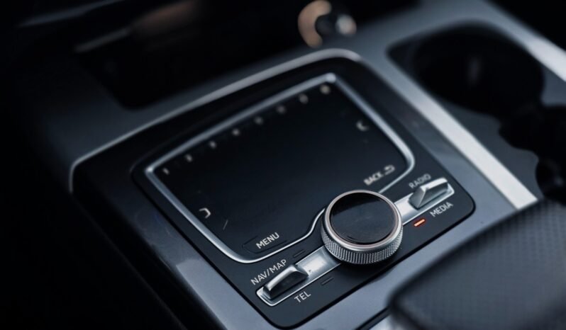 
Audi Q7 3.0 TDI e-tron / S-Line full									