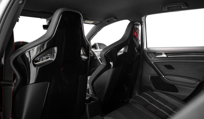 
Volkswagen Golf VII GTI 2.0 TSI Clubsport DSG full									