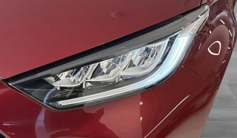 
Toyota Yaris Hybrid Active Tech full									