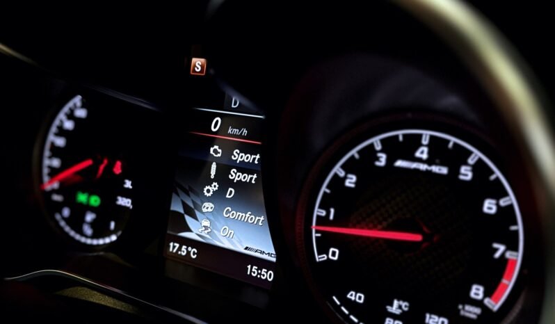 
Mercedes-Benz GLC 63 AMG V8 4MATIC+ – 476 CH full									