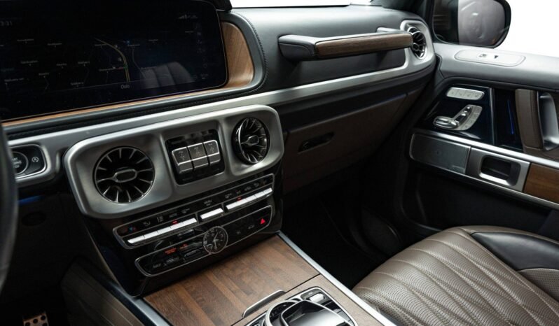 
Mercedes-Benz G350 d AMG Line – Pack BRABUS full									