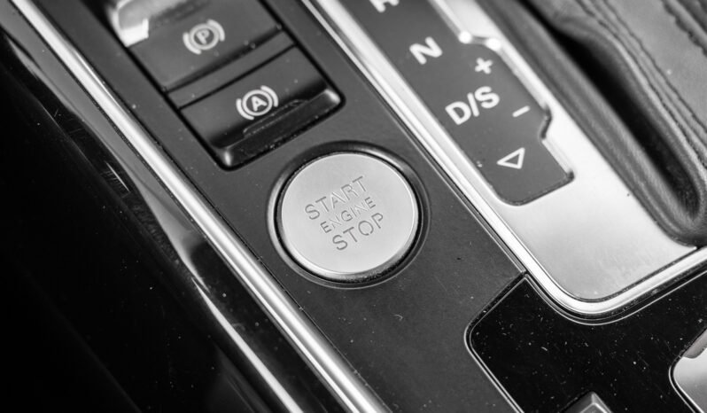
Audi Q5 3.0 V6 TDI 258 ch Quattro S line full									