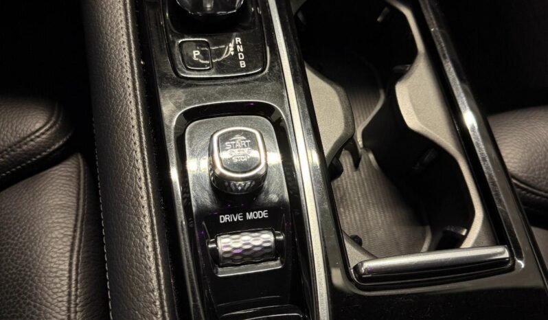 
Volvo V90 T8 Inscription AWD full									