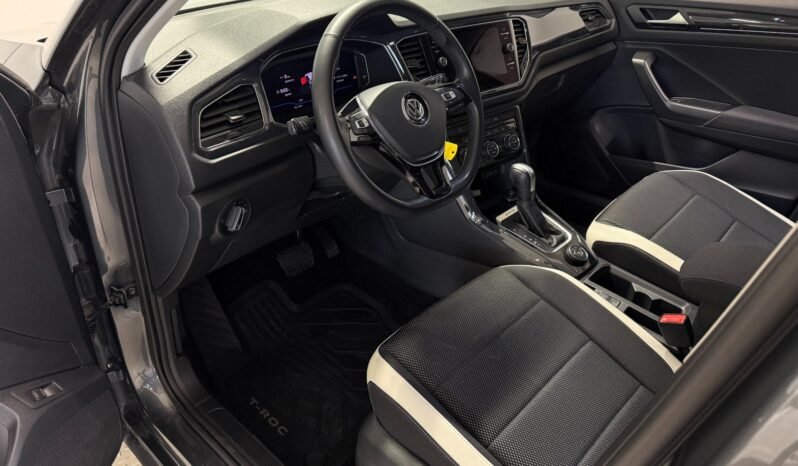 
Volkswagen T-Roc Sport 2.0 TDI 150 CH 4MOTION DSG full									